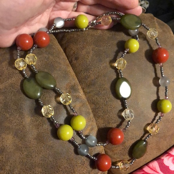 Vintage Glass Bead Necklace - Picture 2 of 3